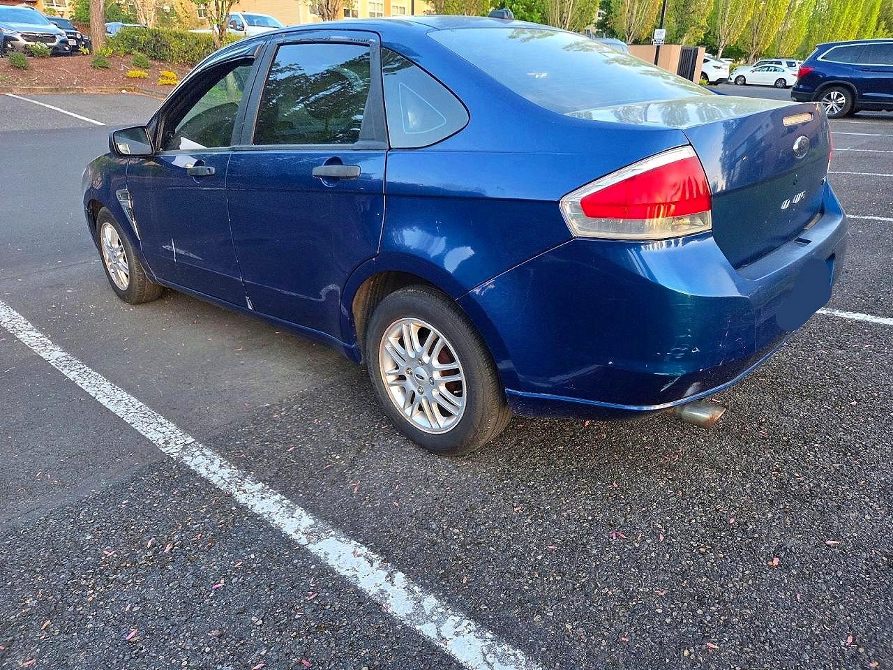 2009 Ford Focus VIN 1FAHP35N29W118507 photo 3
