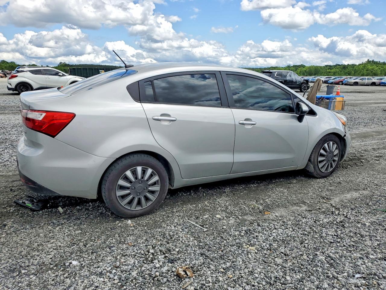 2014 Kia Rio VIN KNADM4A30E6328476 photo 3