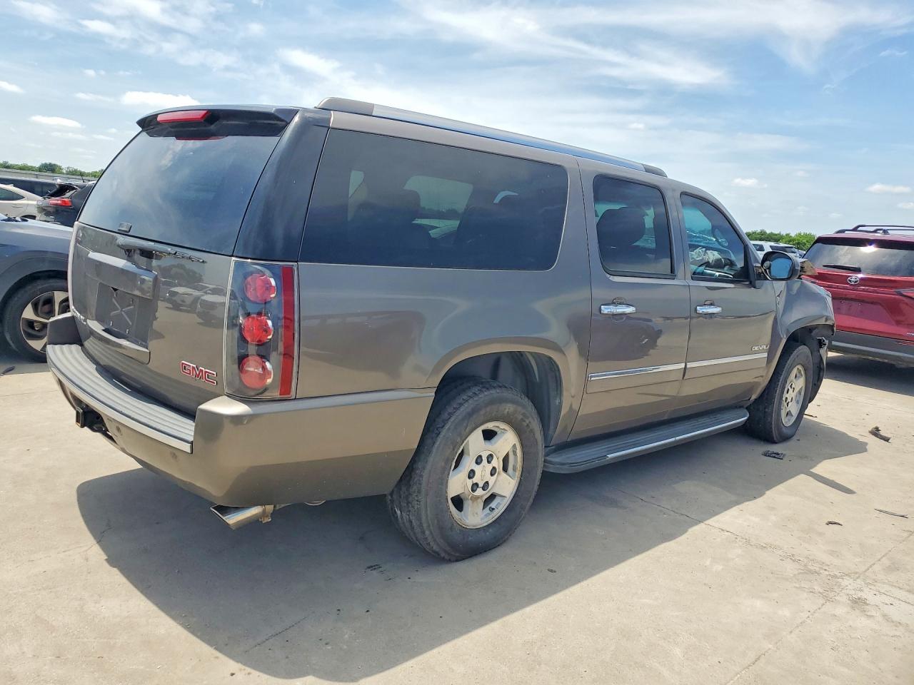 2014 GMC Yukon VIN 1GKS2MEF7ER239480 photo 3