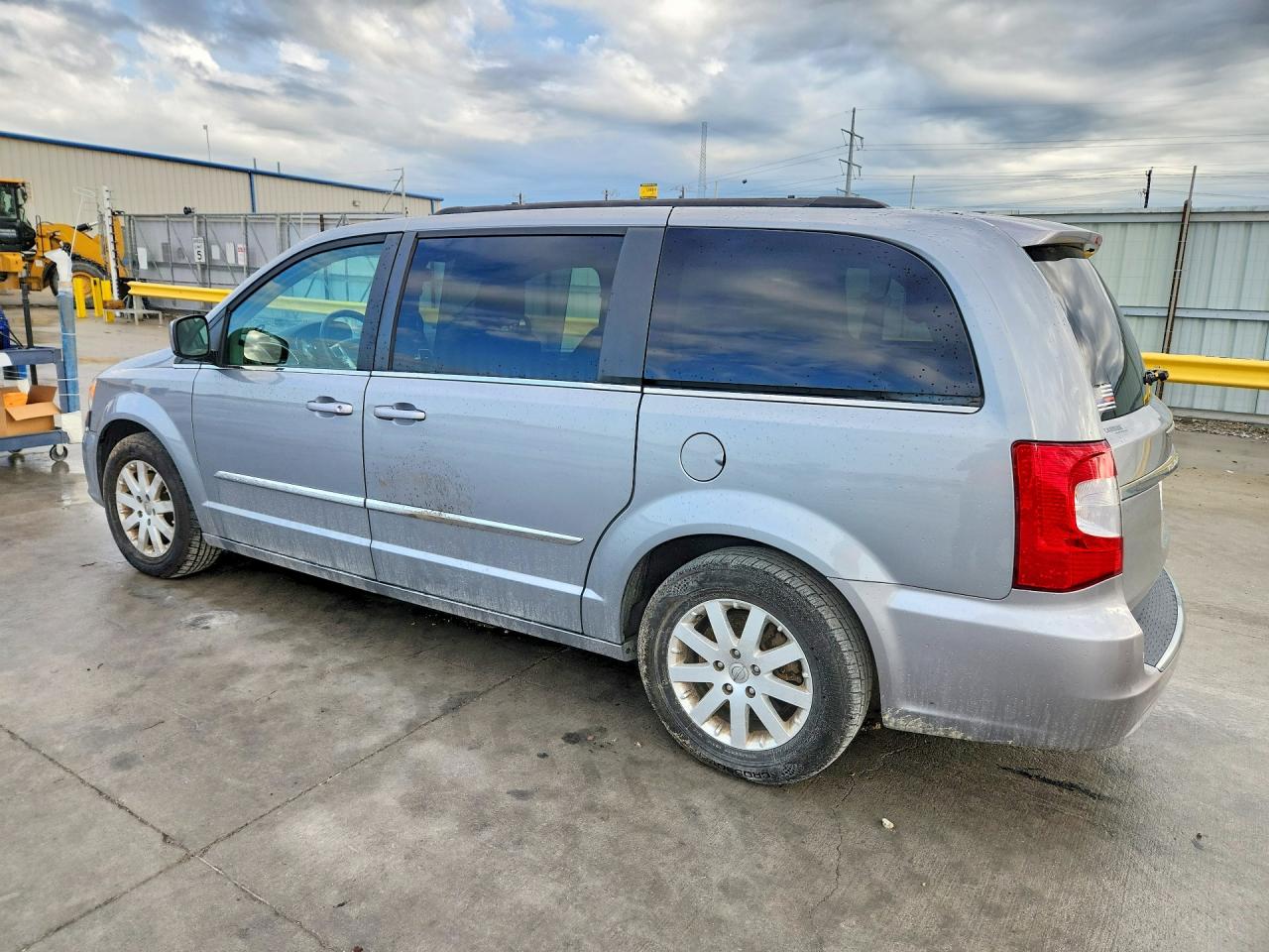2015 Chrysler Minivan VIN 2C4RC1BG7FR547523 photo 2