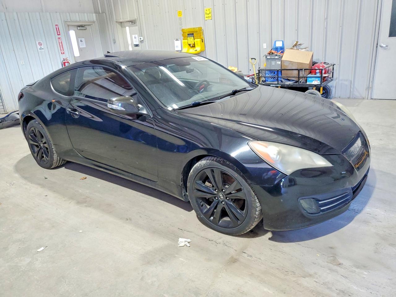 2010 Hyundai Genesis VIN KMHHU6KH5AU003513 photo 4