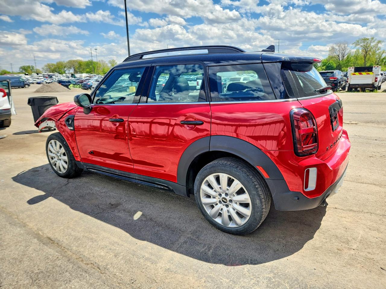 2024 Mini Cooper VIN WMZ83BR0XR3R52959 photo 2
