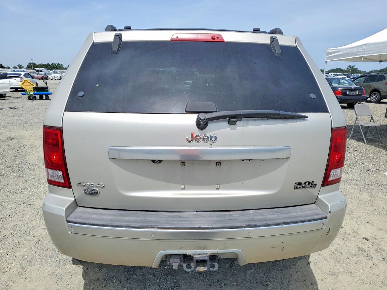 2007 Jeep Cherokee VIN 1J8HR68M17C688076 photo 6