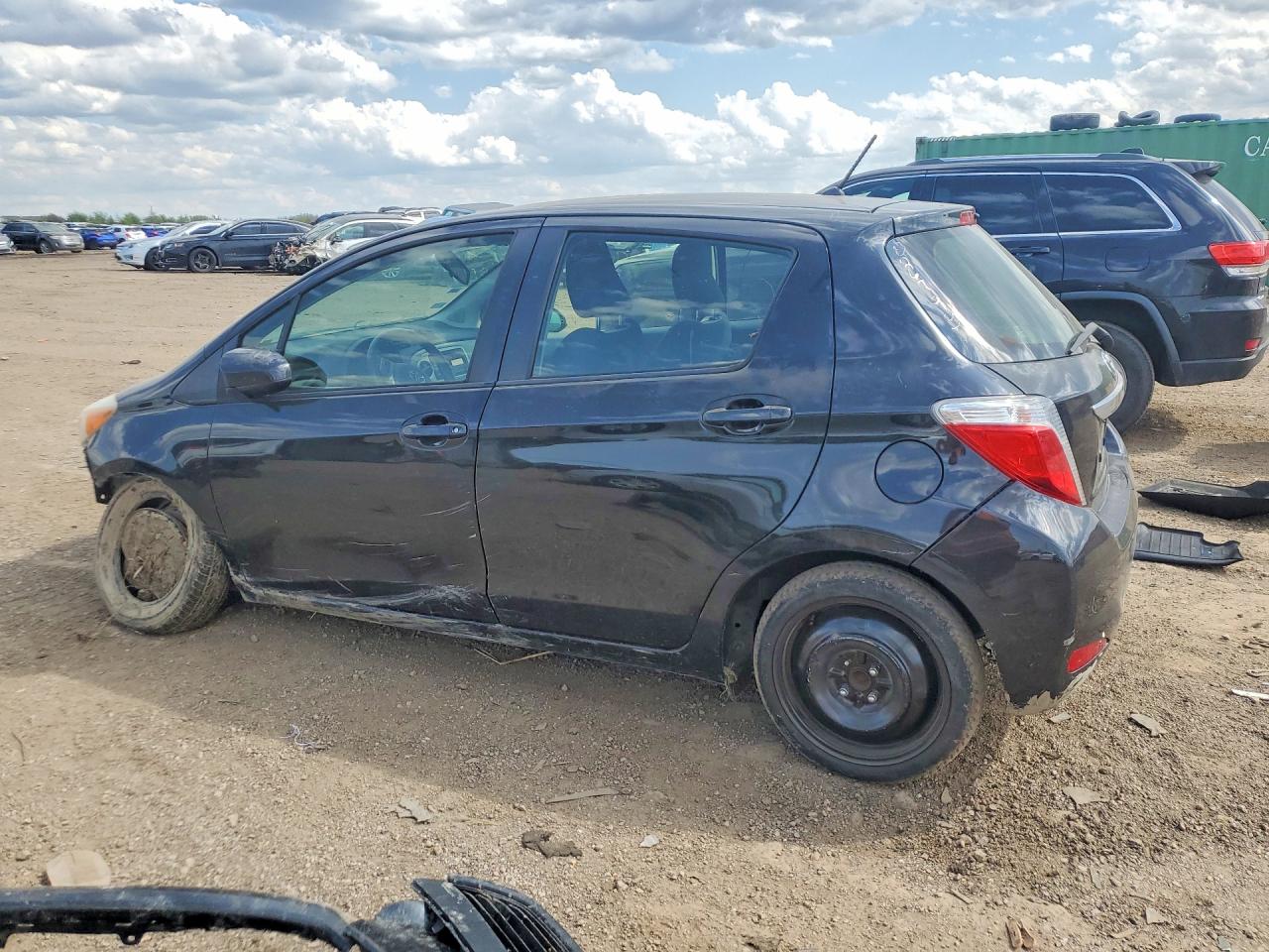2013 TOYOTA Yaris VIN JTDKTUD30DD566055 photo 2