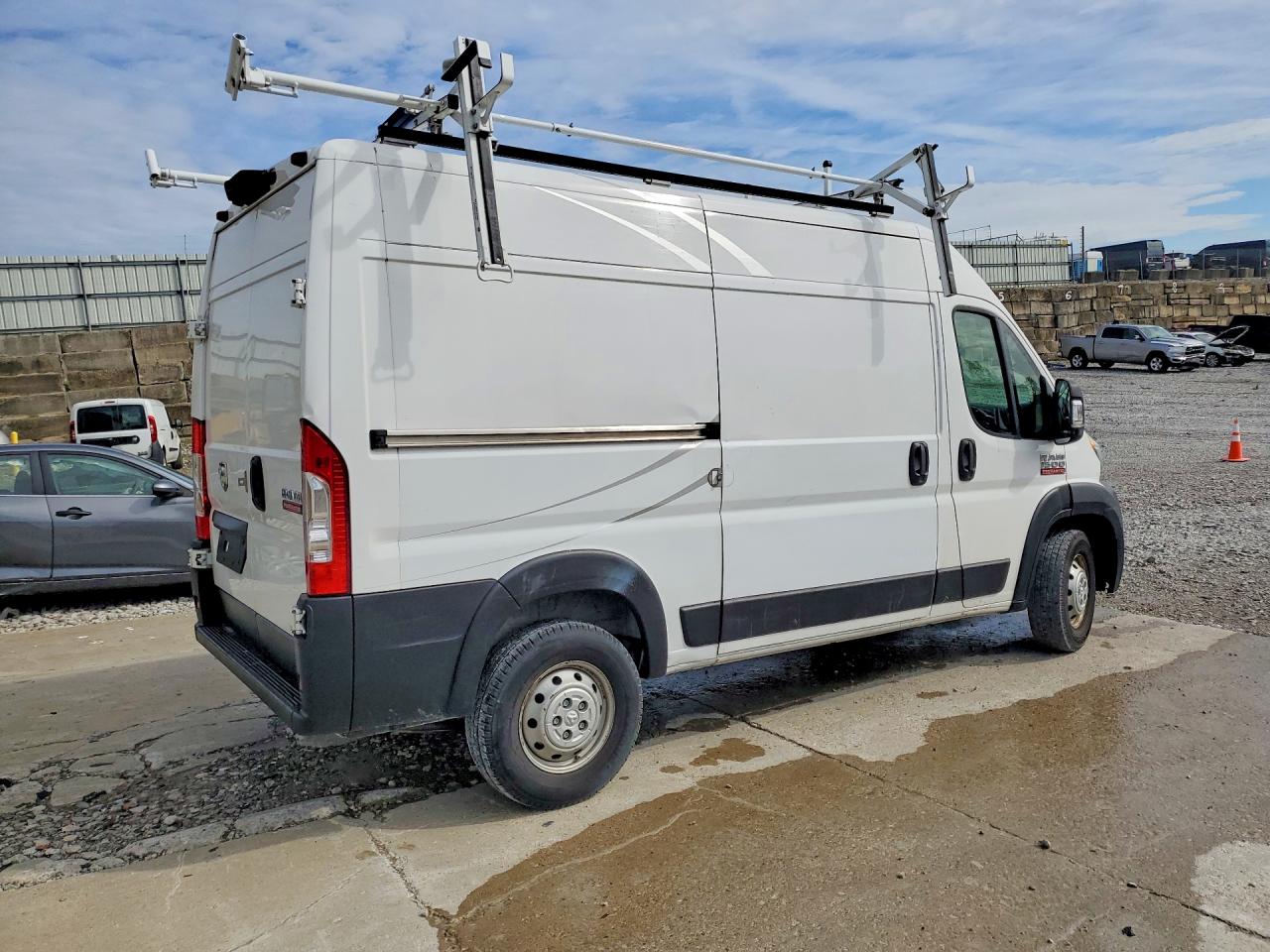2019 Ram Promaster VIN 3C6TRVBGXKE549992 photo 3