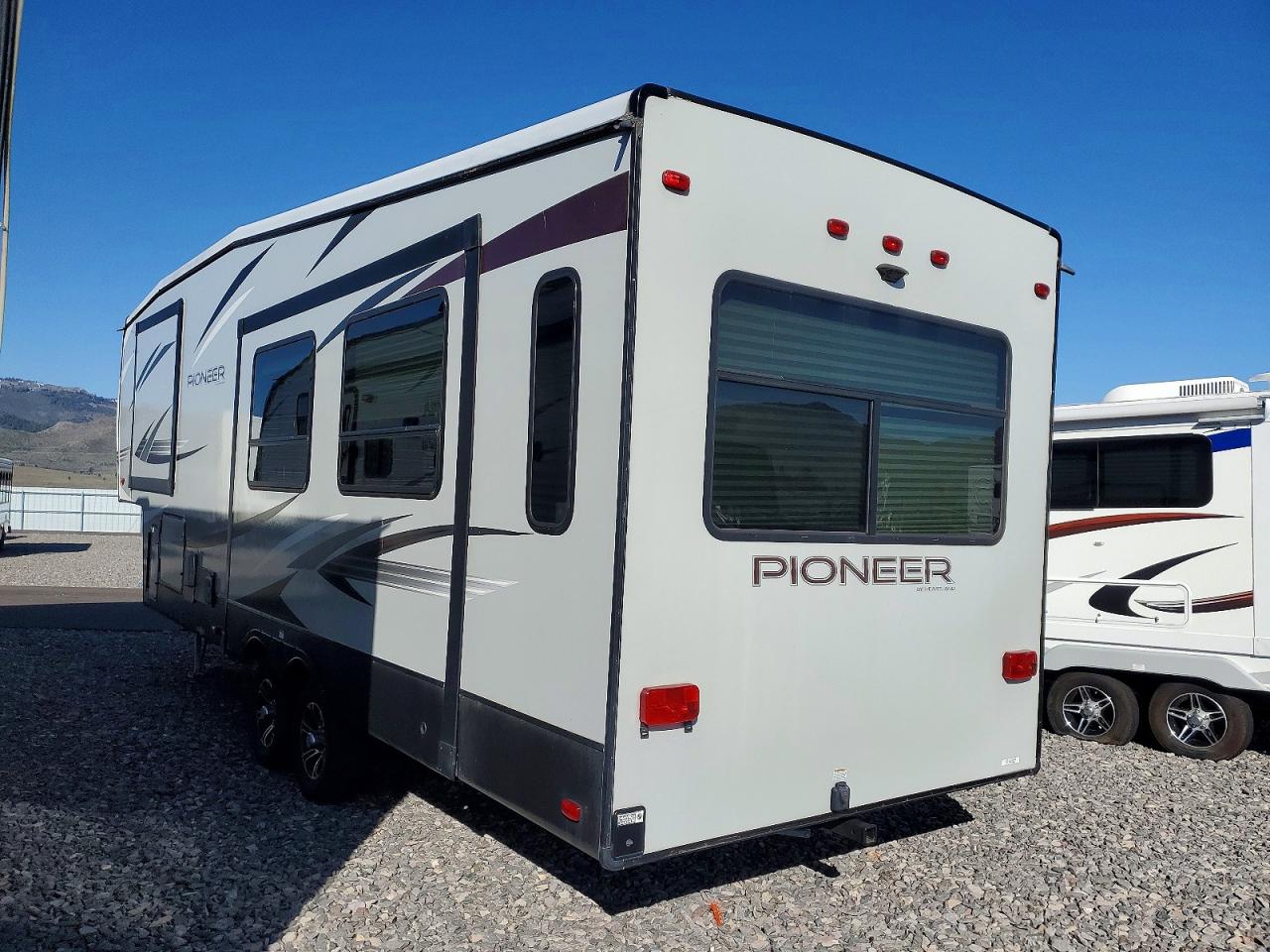 2019 HEARTLAND Other VIN 5SFRG322XKE410519 photo 3