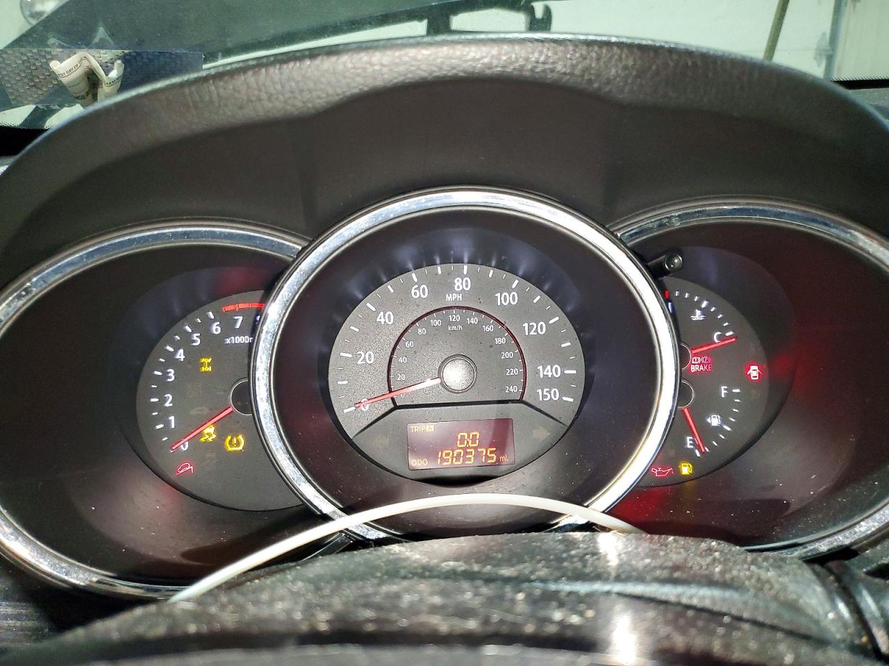 2012 Kia Sorento VIN 5XYKTDA61CG302289 photo 9