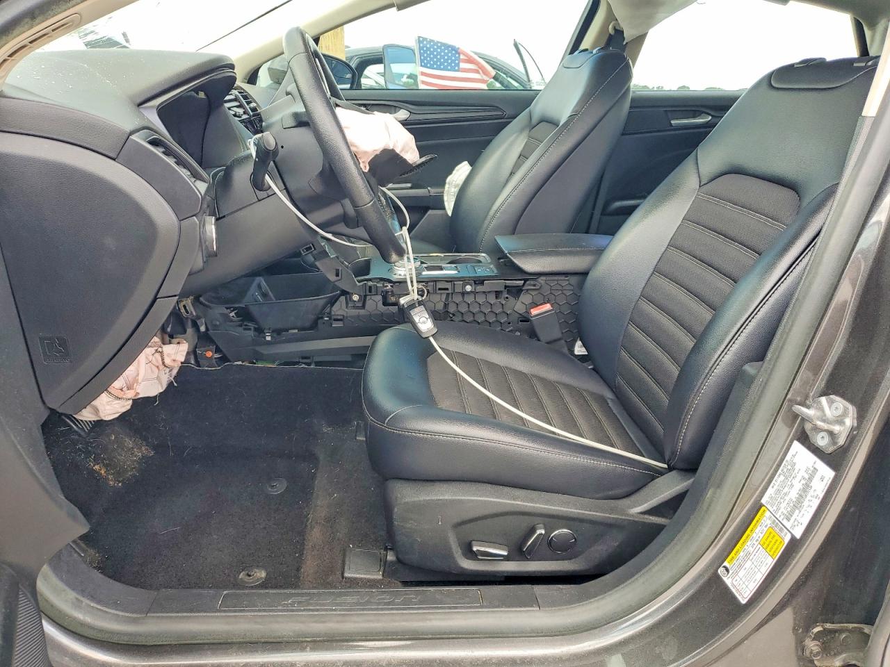 2018 Ford Fusion VIN 3FA6P0LU5JR231536 photo 7