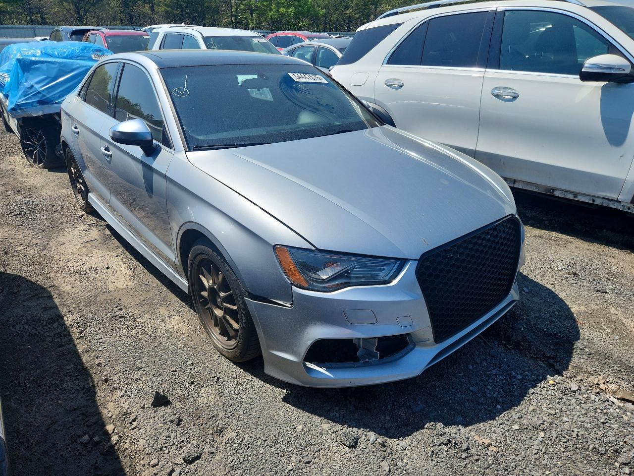 2015 Audi S3 VIN WAUBFGFF8F1118843 photo 4