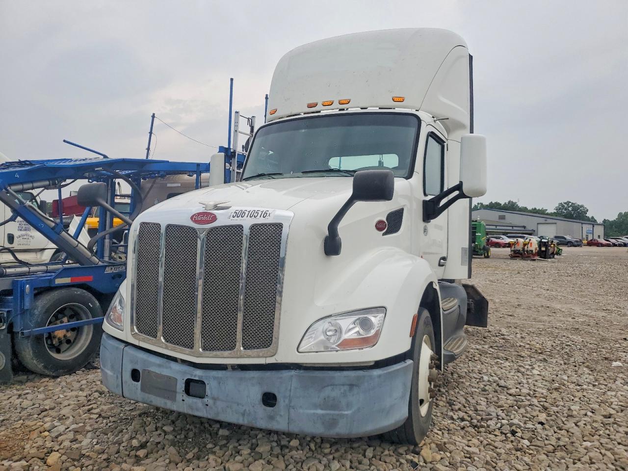 2017 PETERBILT All other VIN 1XPBA48X1HD428886 photo 2
