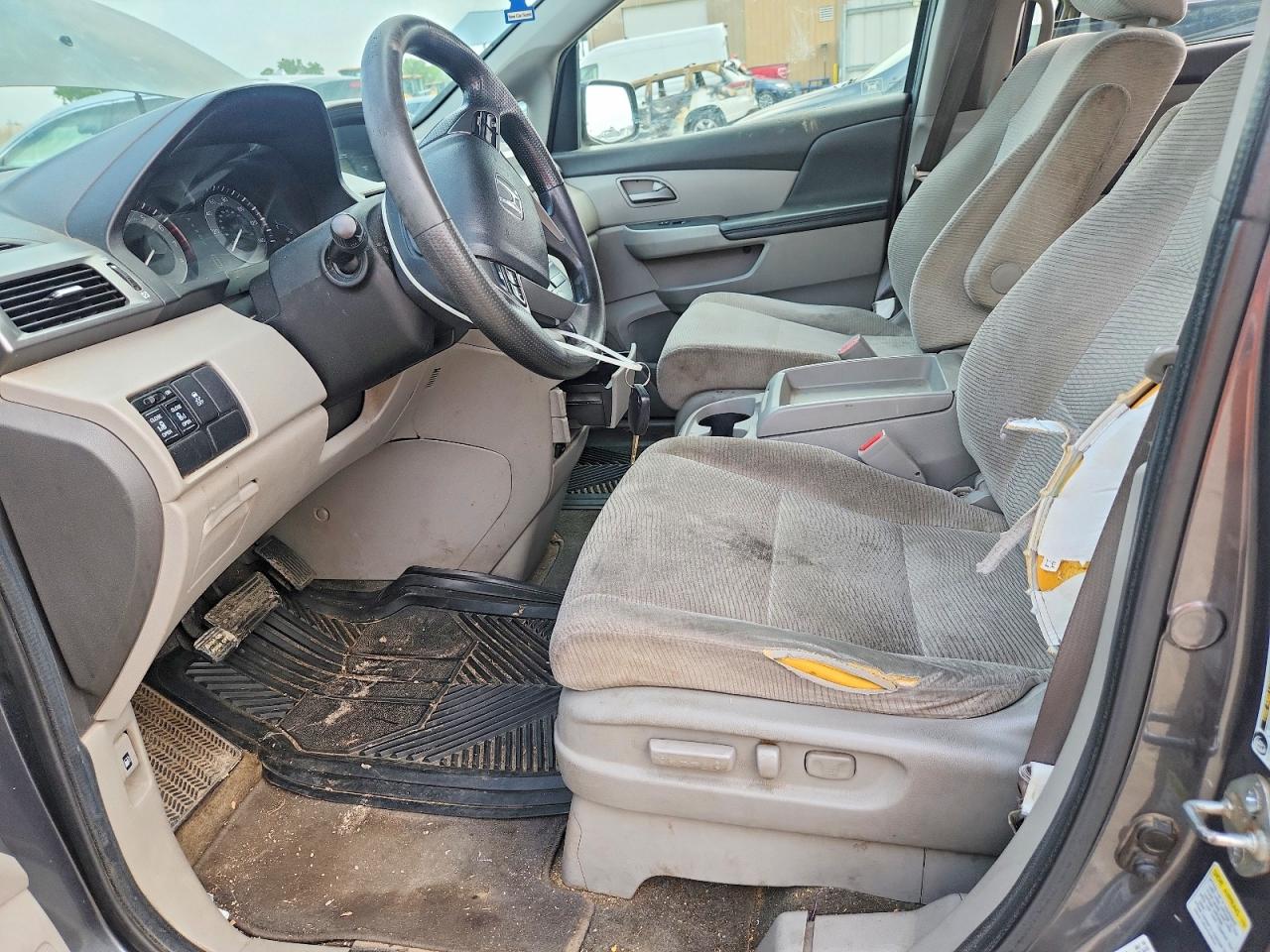 2011 Honda All models VIN 5FNRL5H48BB003767 photo 7