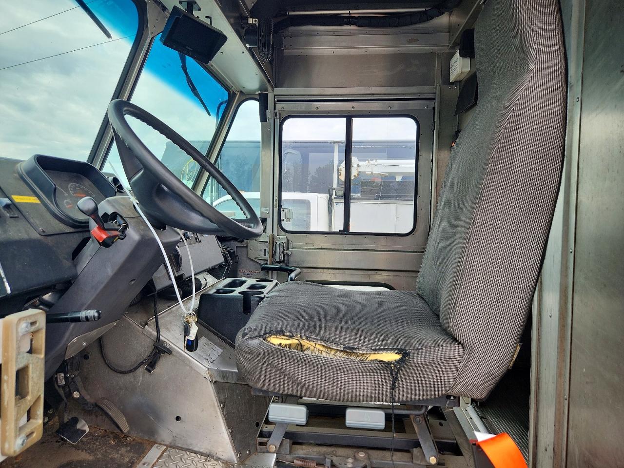 2021 FREIGHTLINER All other VIN 4UZAC2EA6MCMM9224 photo 7