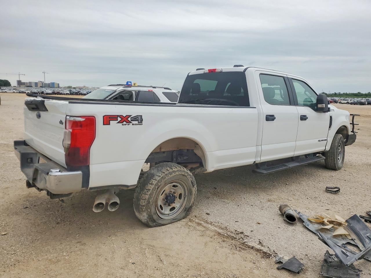 2022 Ford F250 VIN 1FT7W2BT9NEC47480 photo 3