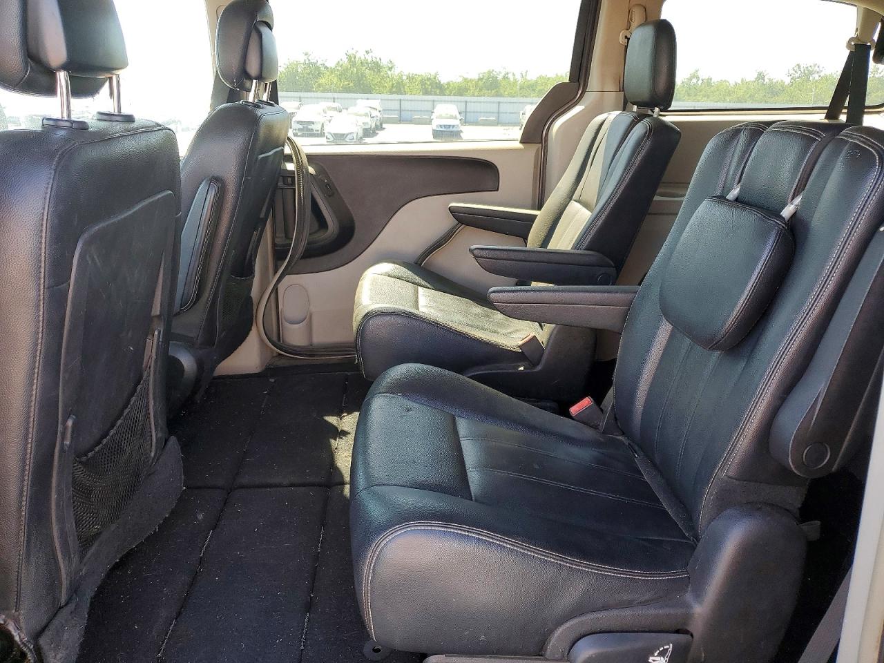 2016 Chrysler Minivan VIN 2C4RC1BG6GR269117 photo 11
