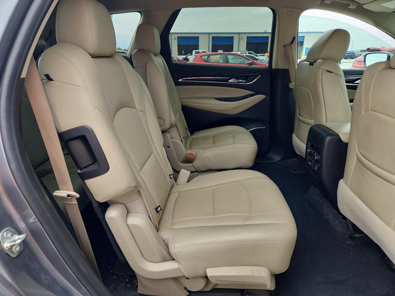 2021 Buick Enclave VIN 5GAERBKW0MJ182115 photo 11