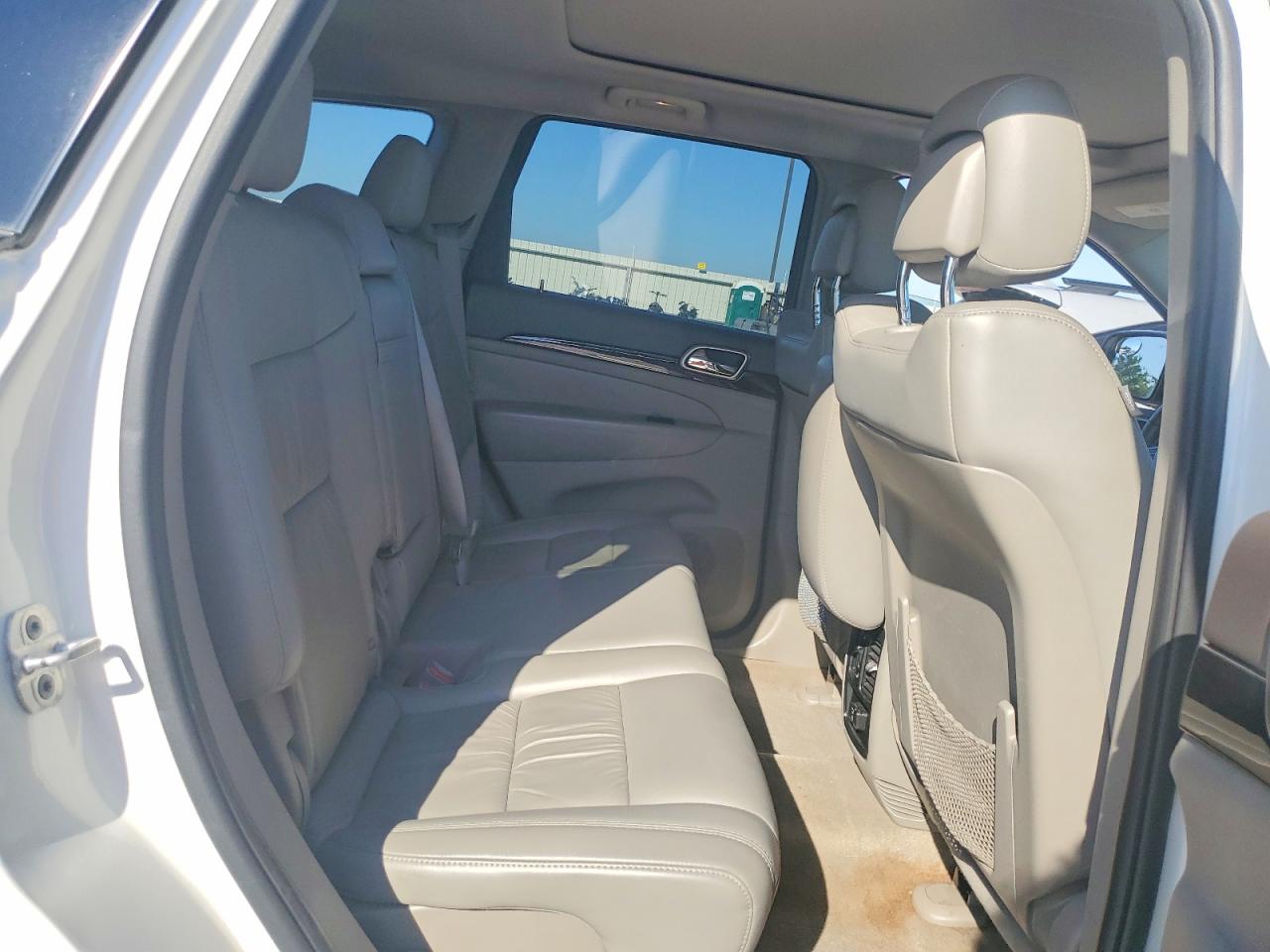 2011 Jeep Cherokee VIN 1J4RS4GG7BC582900 photo 11