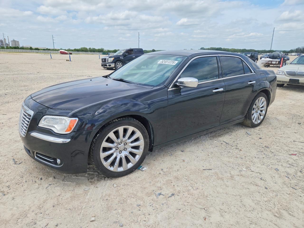 2014 Chrysler 300 VIN 2C3CCAAG3EH327554 photo 1