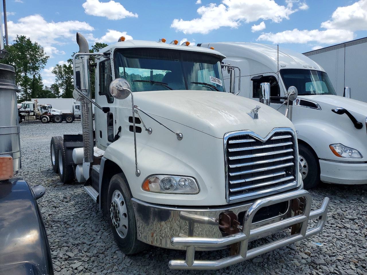2015 MACK All other VIN 1M1AW09YXFM052331 photo 1