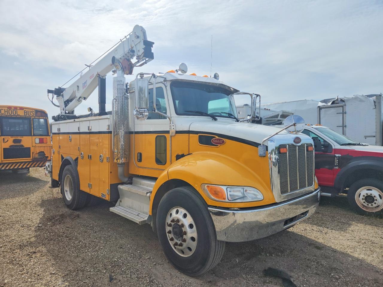 2016 PETERBILT All models VIN 2NP2HM6X5GM339372 photo 4