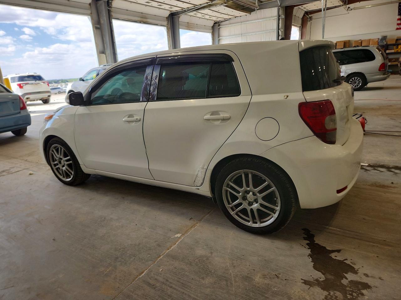 2009 Scion Xd VIN JTKKU10469J046082 photo 2