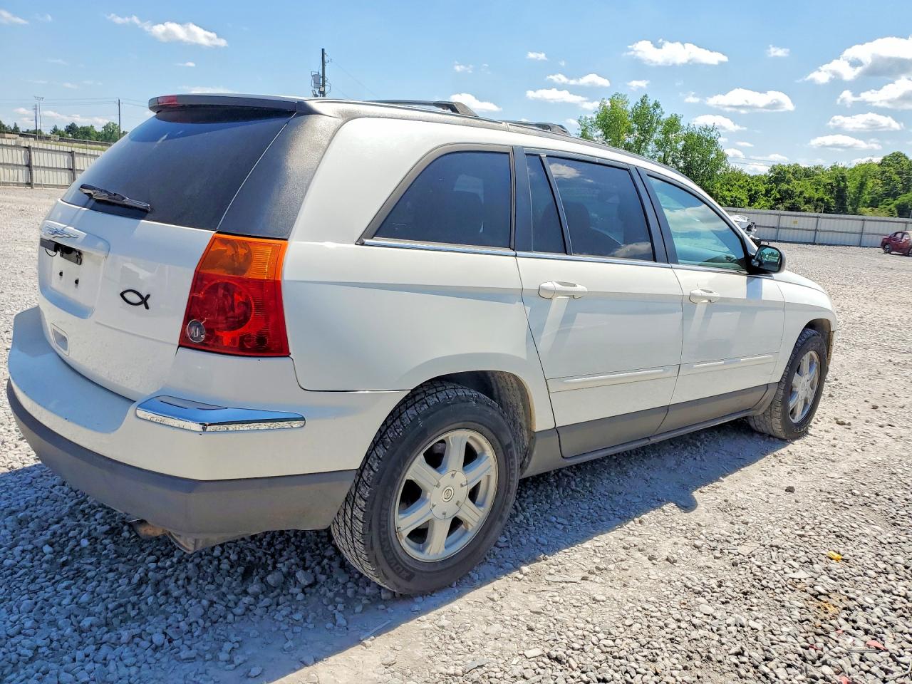 2005 CHRYSLER Pacifica VIN 2C4GM68455R274482 photo 3