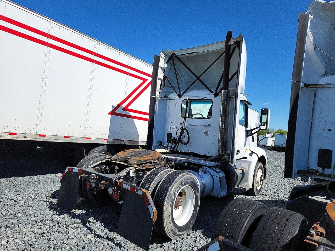 2017 PETERBILT All other VIN 1XPBA48X8HD428982 photo 4