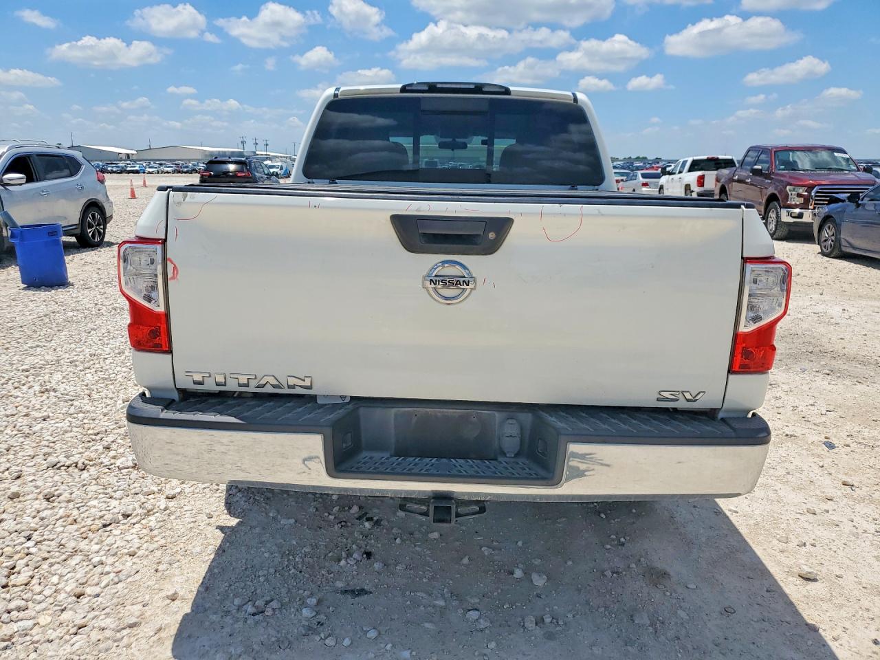 2017 Nissan TITAN VIN 1N6AA1EK3HN533165 photo 6