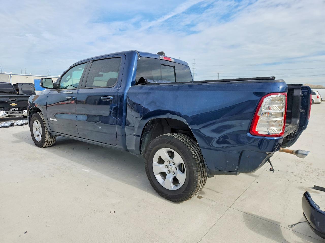2024 RAM 1500 VIN 1C6RREFTXRN113019 photo 2