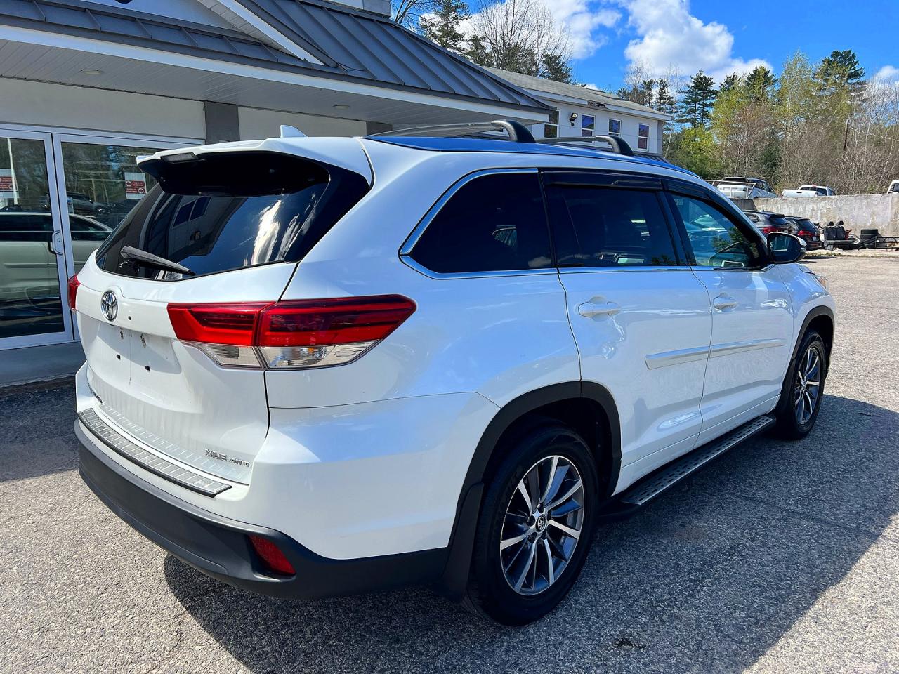 2017 TOYOTA Highlander VIN 5TDJZRFH8HS357253 photo 4