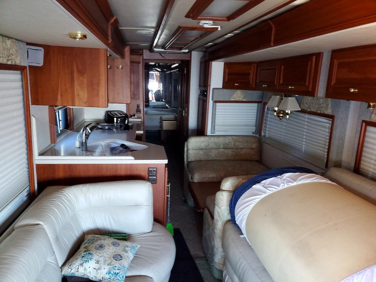 2004 SPARTAN All other VIN 4VZBR1D944C047192 photo 6