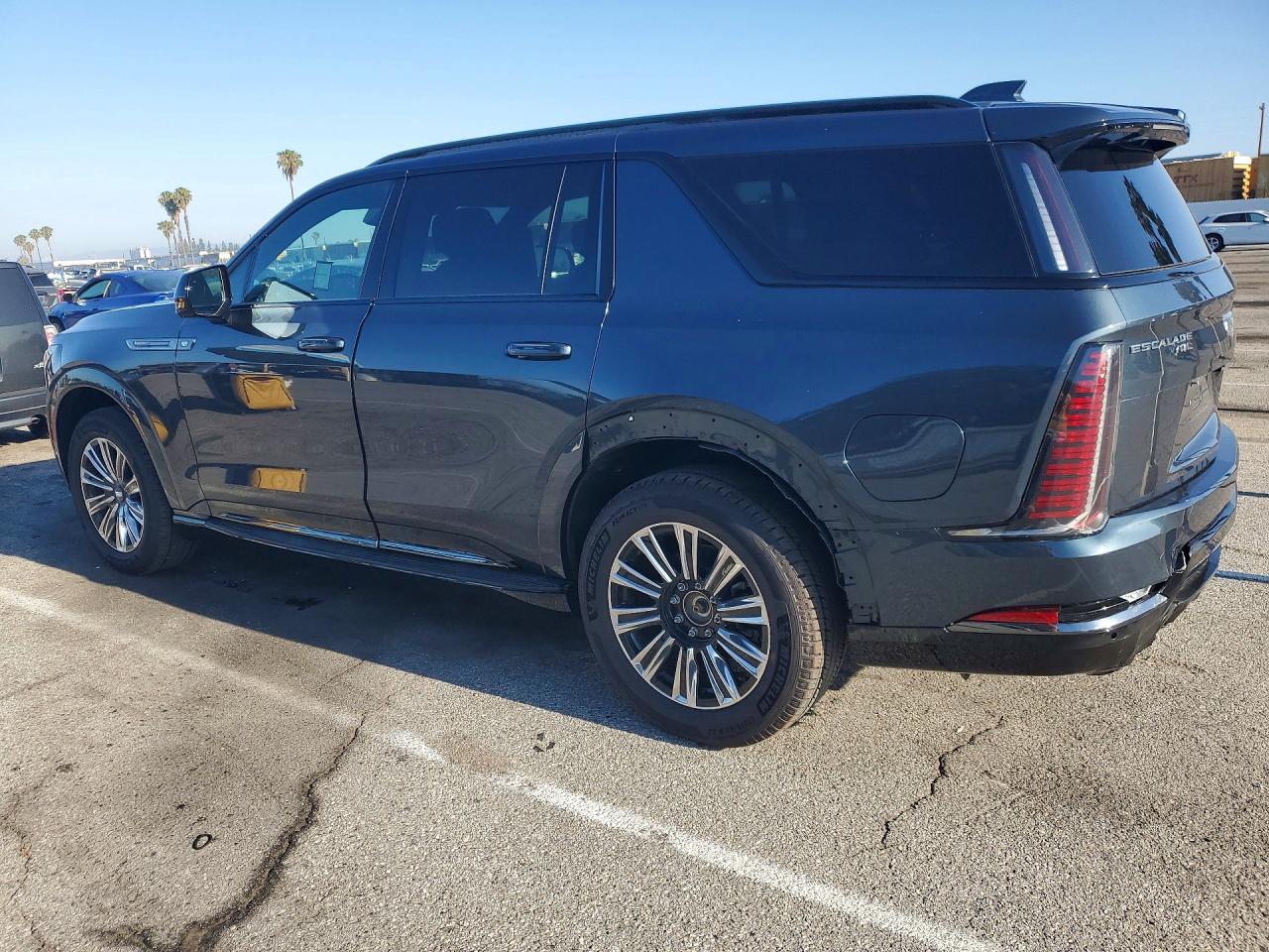 2026 Cadillac All other VIN 1GYLELKL6TU102577 photo 2
