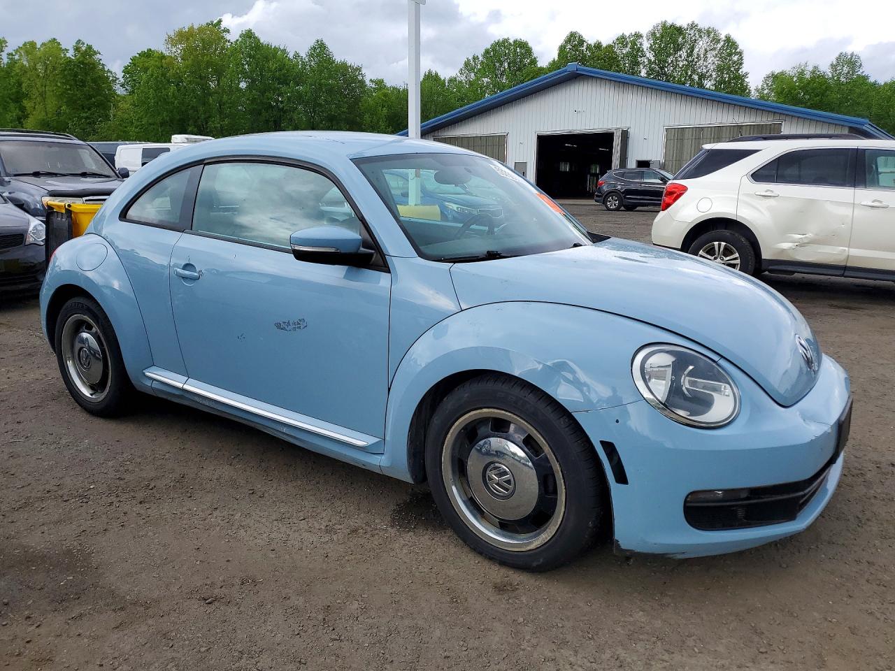 2013 Volkswagen Beetle VIN 3VWJP7AT7DM611080 photo 4