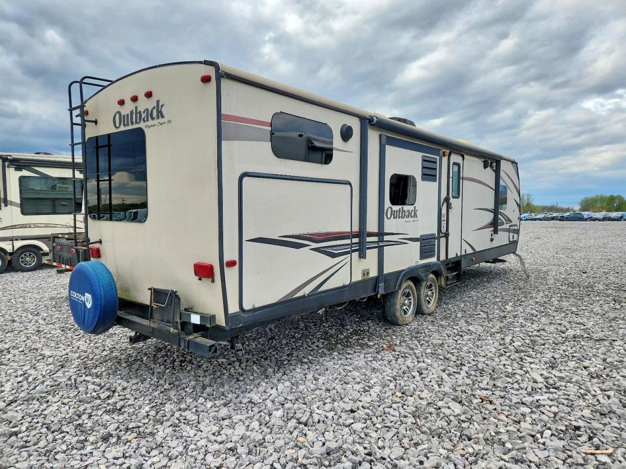 2015 KEYSTONE Outback se VIN 4YDT32325FB451917 photo 4