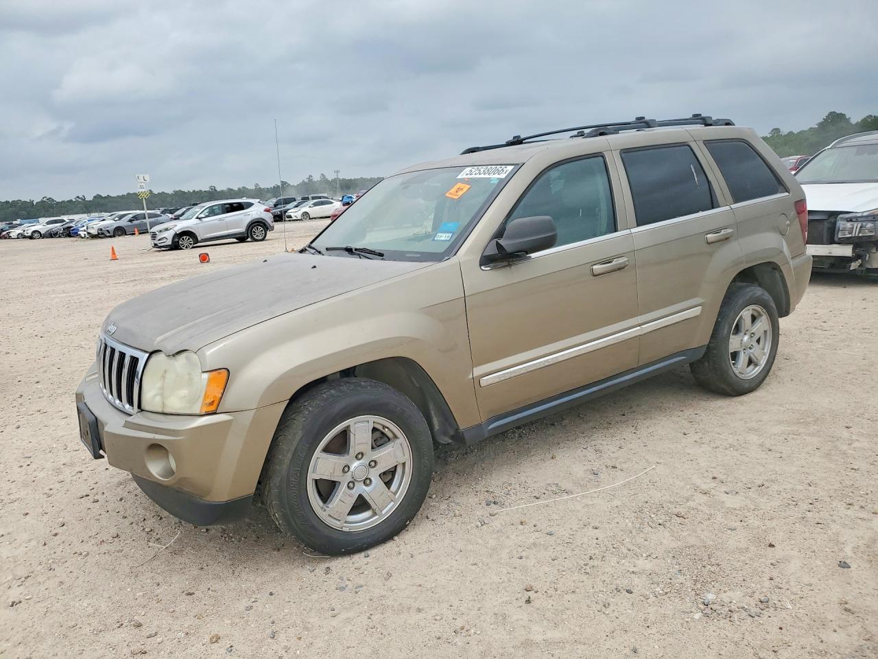 2005 JEEP Cherokee VIN 1J8HS58N85C696745 photo 1
