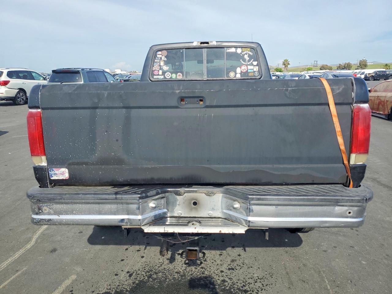 1990 Ford F250 VIN 2FTHF25M9LCA61966 photo 6