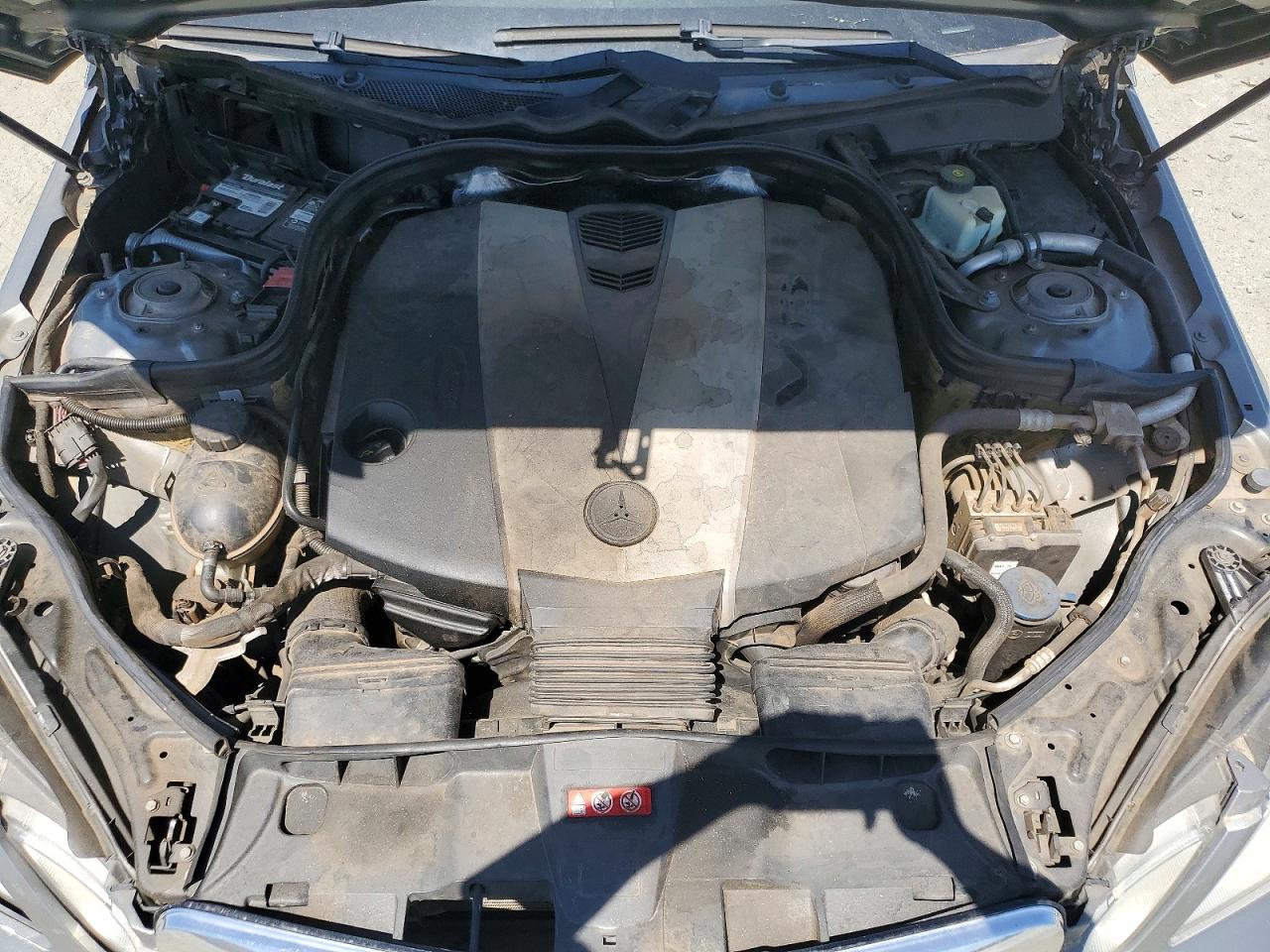 2011 Mercedes-Benz E-class VIN WDDHF2EBXBA451057 photo 11