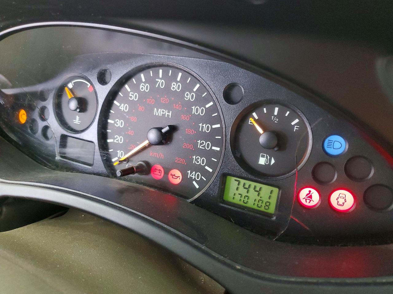 2004 Ford Focus VIN 1FAHP34364W178105 photo 9