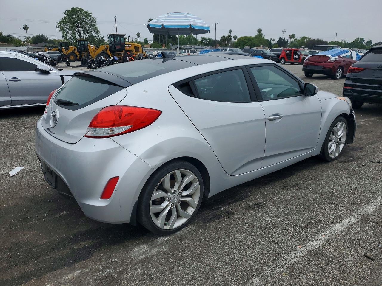 2012 Hyundai Veloster VIN KMHTC6AD4CU079447 photo 3