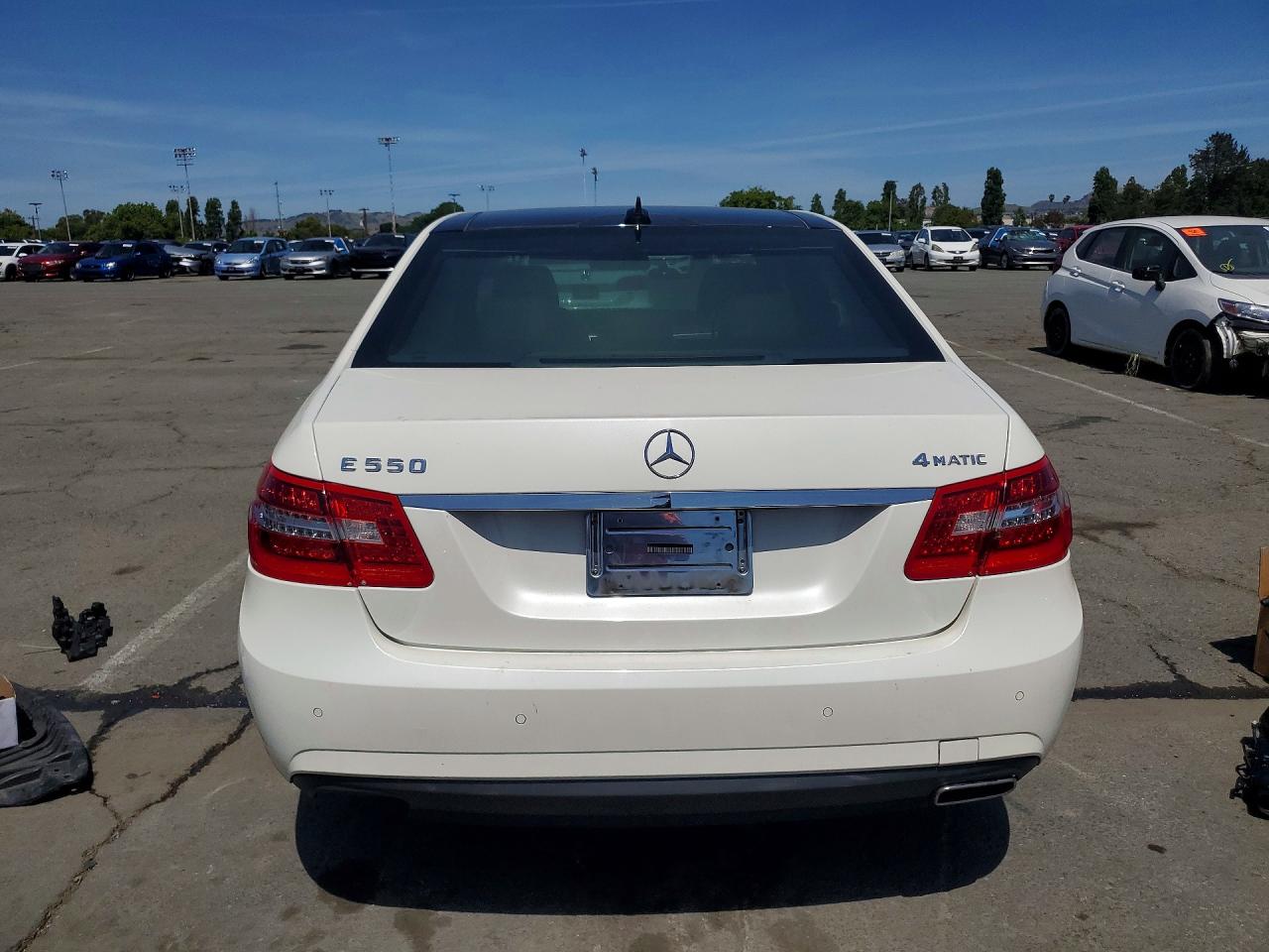 2013 MERCEDES-BENZ E-class VIN WDDHF9BBXDA728676 photo 6