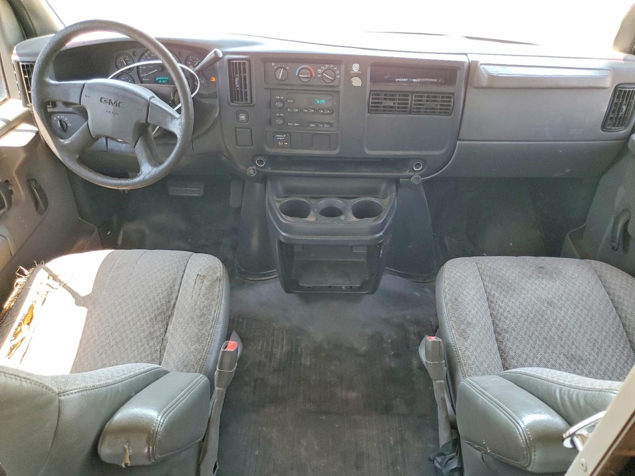 2006 GMC Savana VIN 1GDHG31U361258660 photo 8