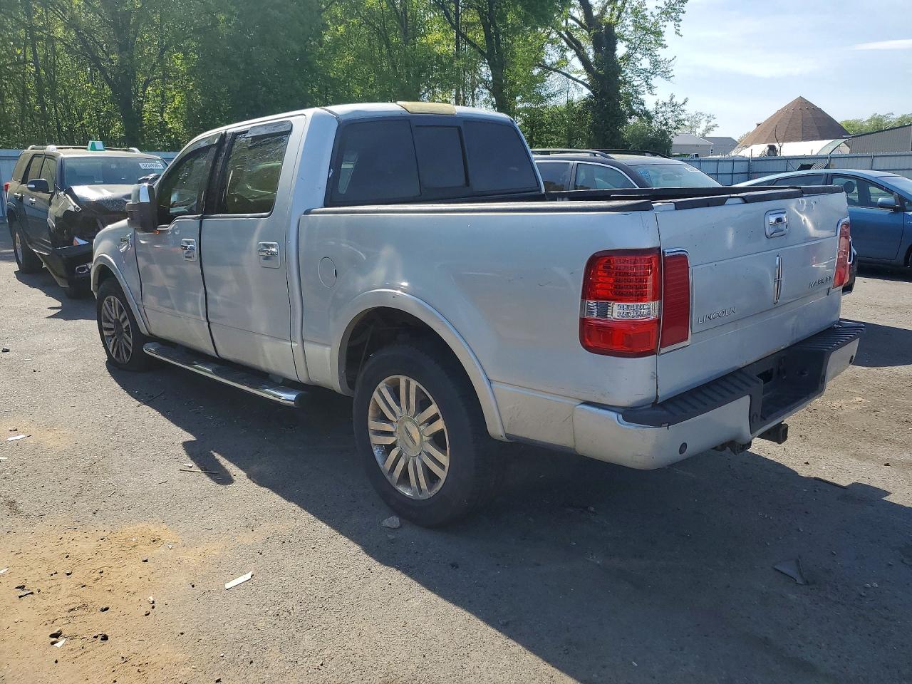 2008 Lincoln Mark lt VIN 5LTPW18578FJ01335 photo 2