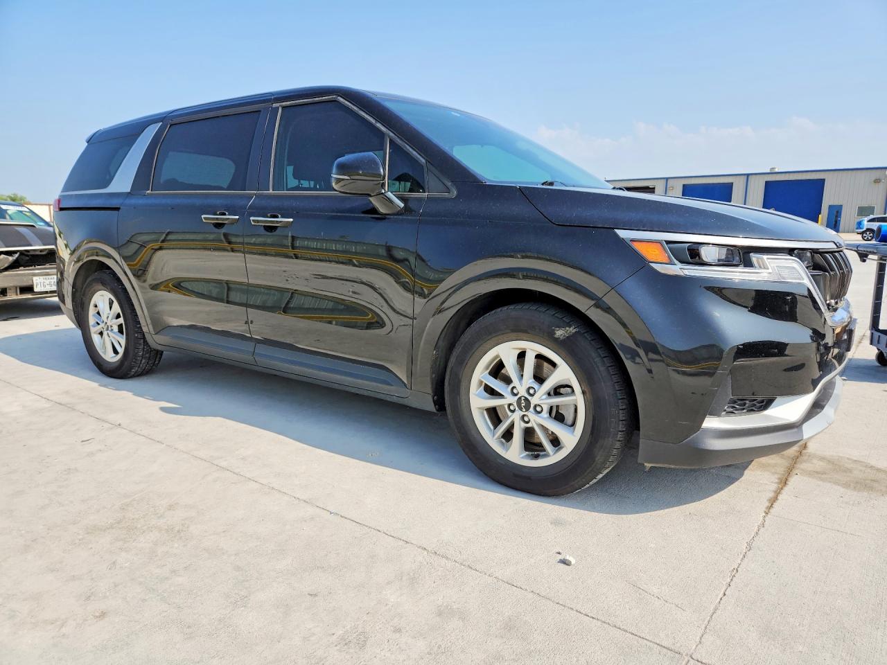 2022 Kia All other VIN KNDNB4H36N6084481 photo 4