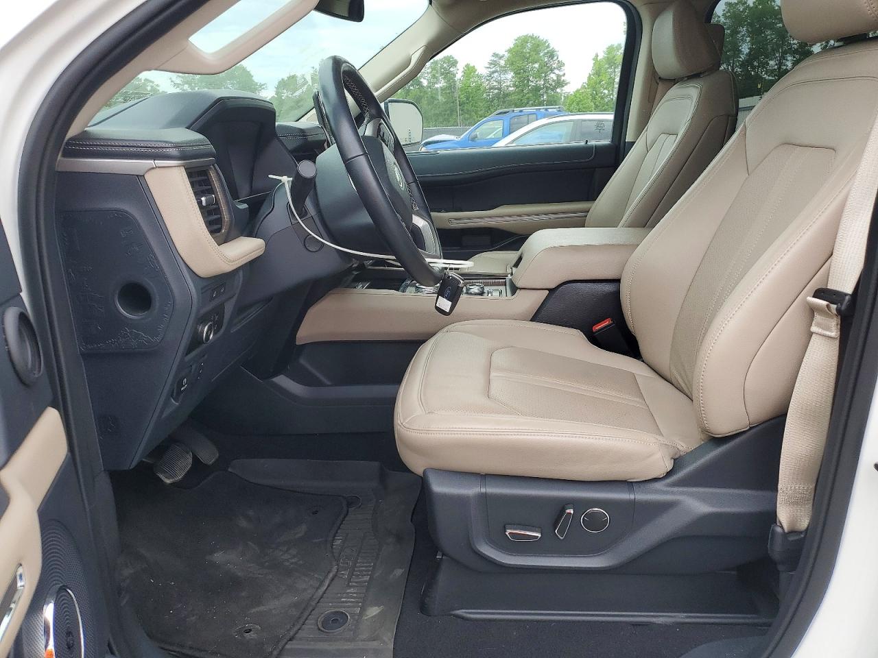 2024 Ford Expedition VIN 1FMJU2A84REA48735 photo 6