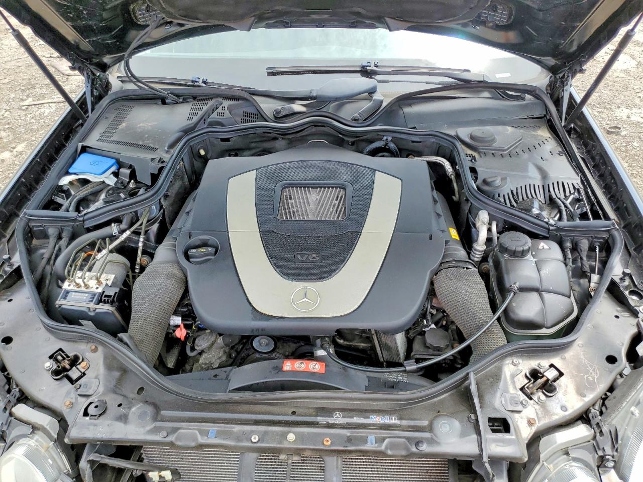 2008 Mercedes-Benz E-class VIN WDBUF87X28B338158 photo 11