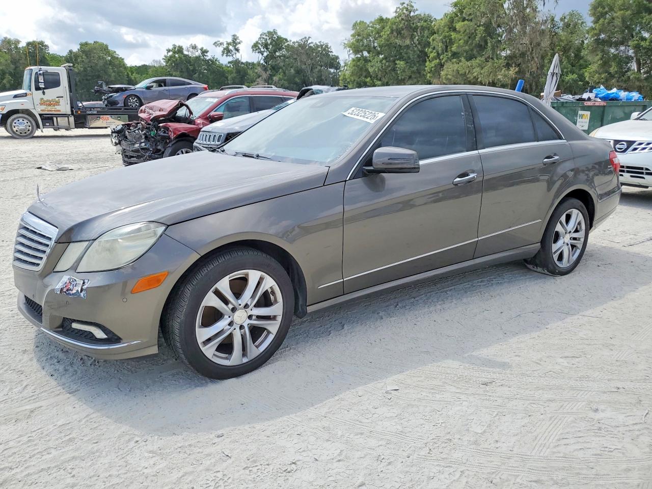 2010 MERCEDES-BENZ E-class VIN WDDHF5GB5AA087269 photo 1