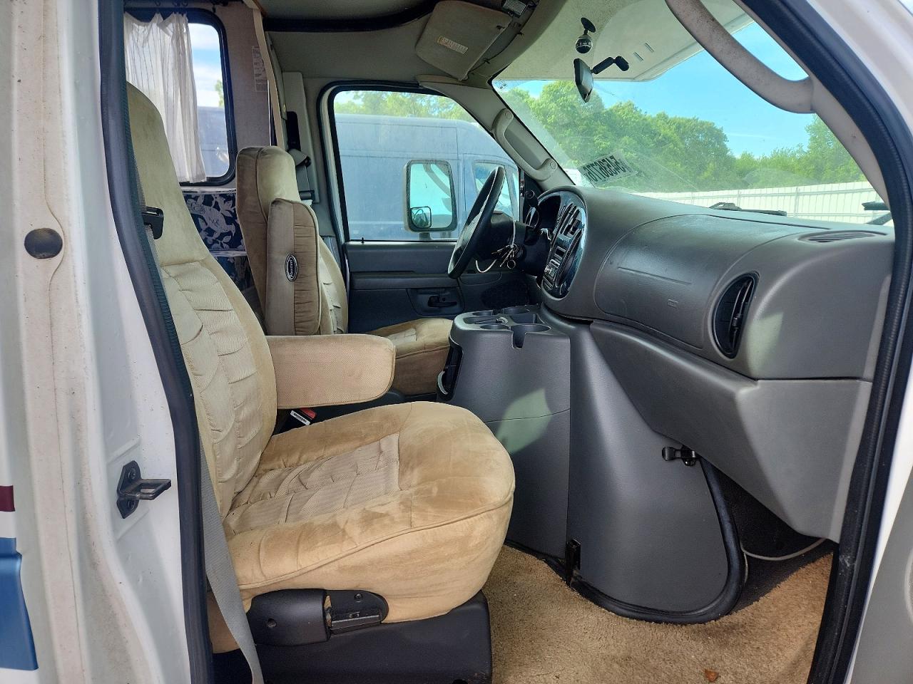 2005 FLEETWOOD Econoline VIN 1FDXE45S25HA45284 photo 5