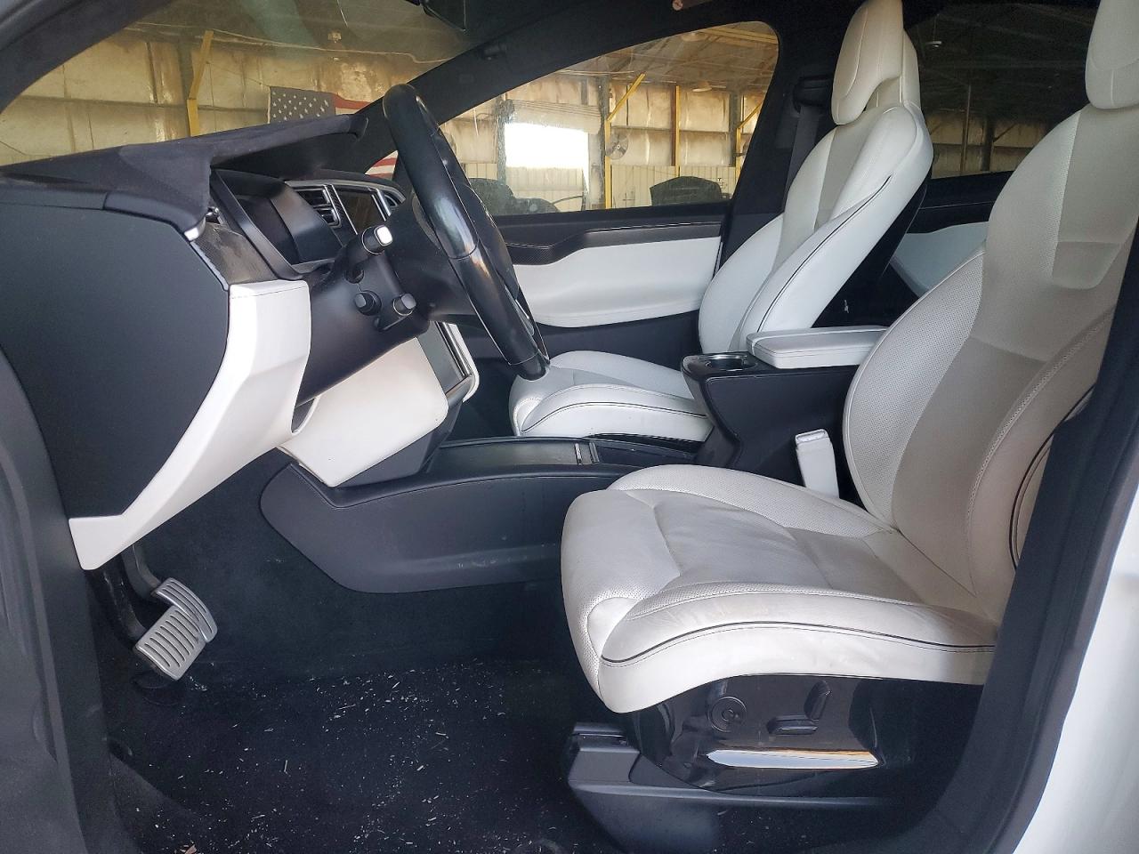 2016 Tesla Model x VIN 5YJXCAE46GFF00055 photo 7