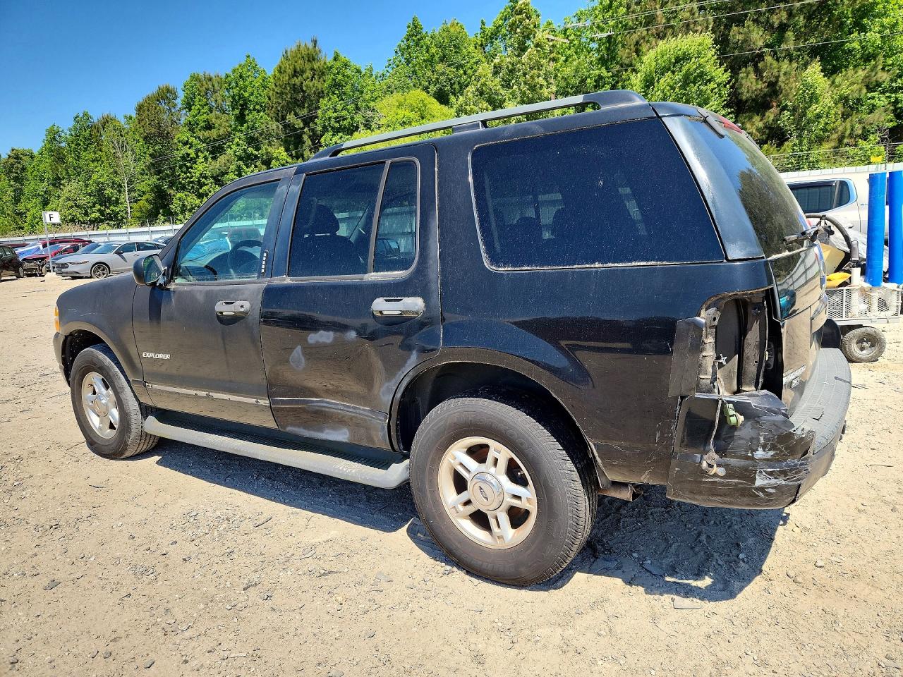 2004 Ford Explorer VIN 1FMZU63K94UB56396 photo 2