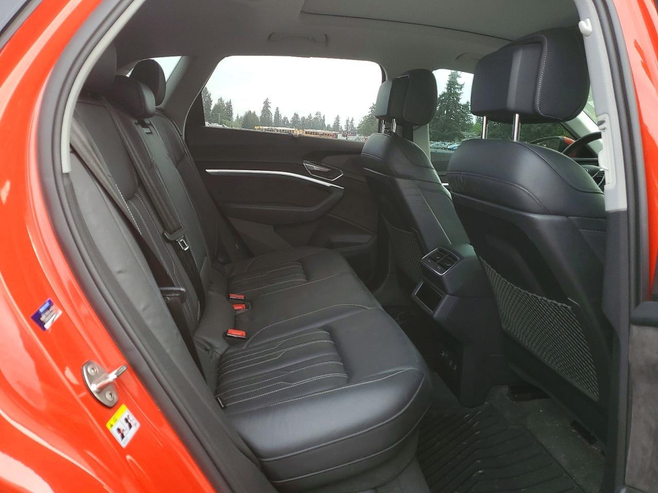 2019 Audi E-tron VIN WA1VABGE8KB011412 photo 11