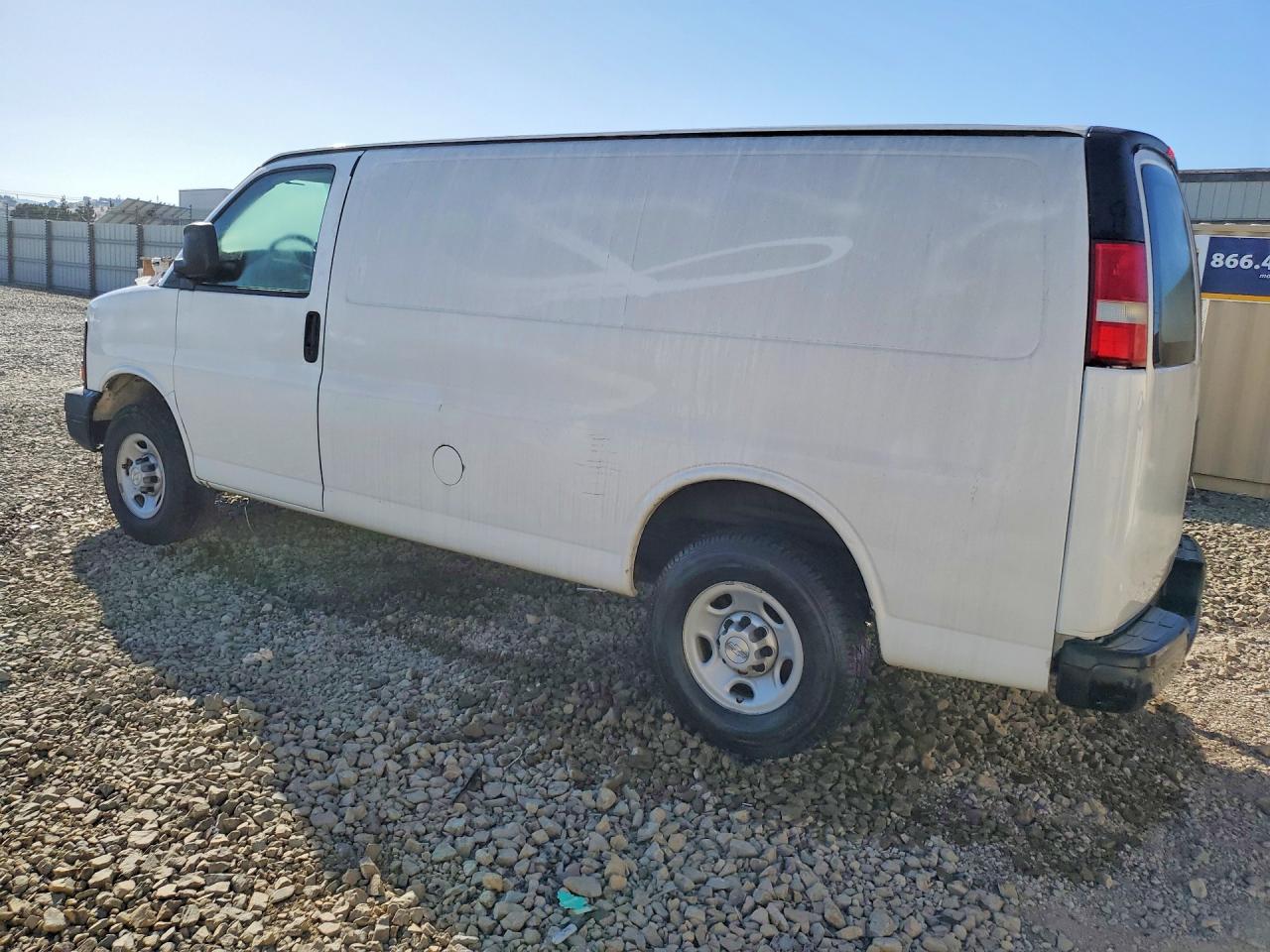 2008 CHEV Express VIN 1GCGG25C781216944 photo 2